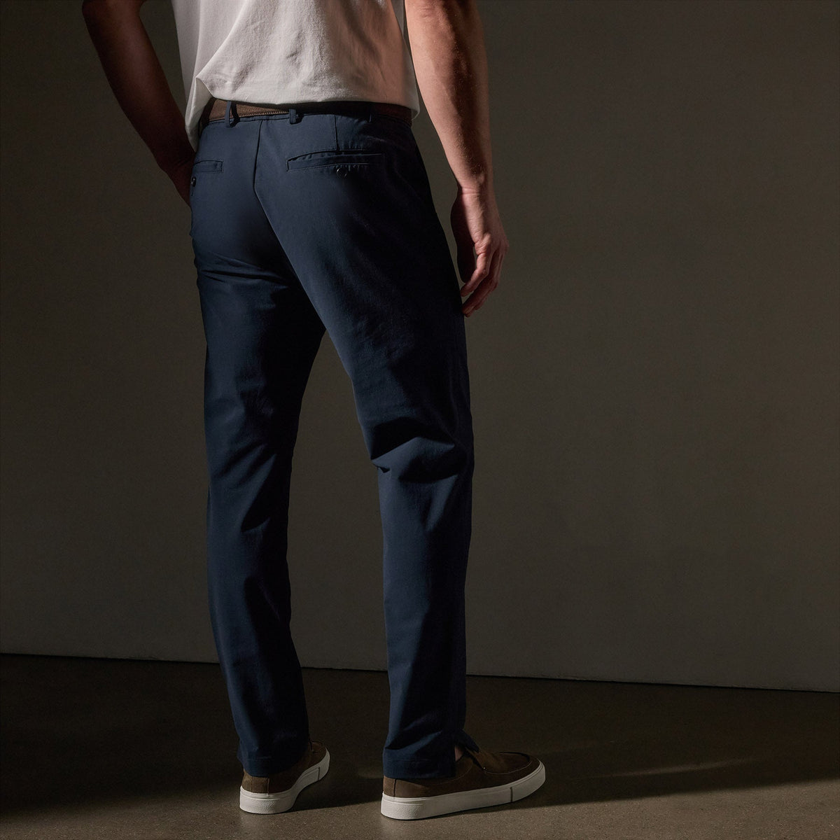 Golf Trouser in Deep | James Perse Los Angeles