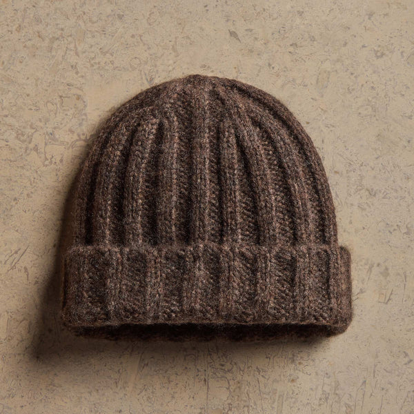 Lightweight Textured Cashmere Beanie in Bark | James Perse Los Angeles