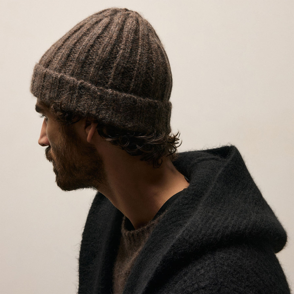 Lightweight Textured Cashmere Beanie in Bark | James Perse Los Angeles / Mens