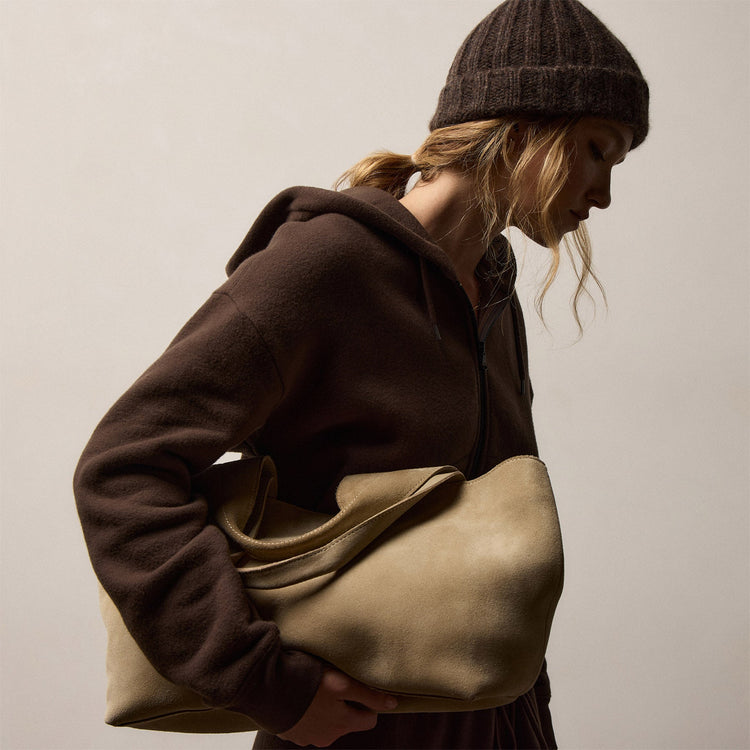 Lightweight Textured Cashmere Beanie in Bark | James Perse Los Angeles / Womens