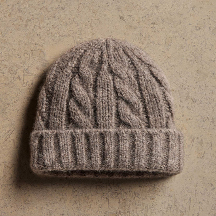 Lightweight Txrd Cashmere Cblknt Beanie in Beige Melange | James Perse Los Angeles