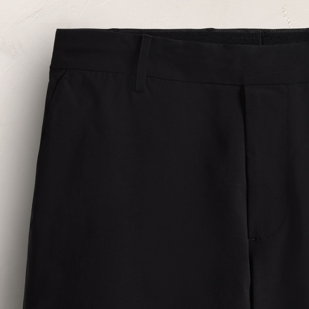 Golf Short in Black | James Perse Los Angeles