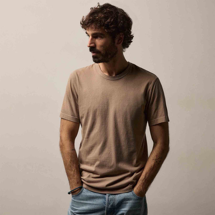 Short Sleeve Crew Neck in Coffee Pigment | James Perse Los Angeles