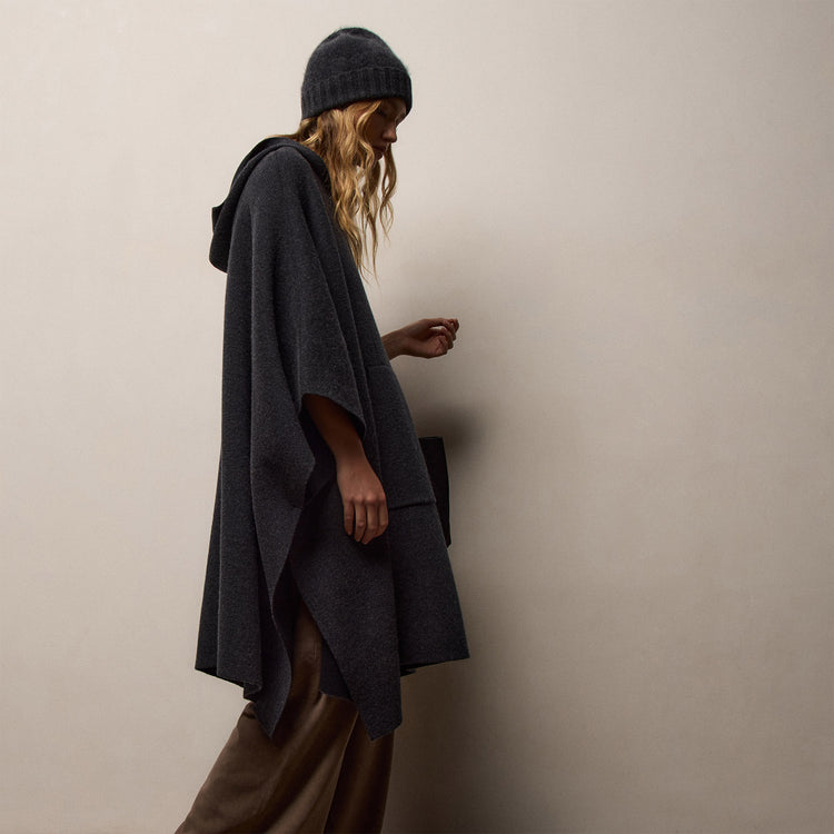 Hooded Poncho in Coal/Black | James Perse Los Angeles / Womens