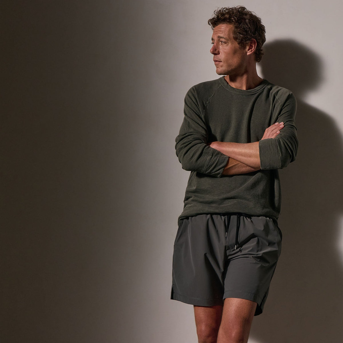 Split Hem Boardshort in Granite | James Perse Los Angeles