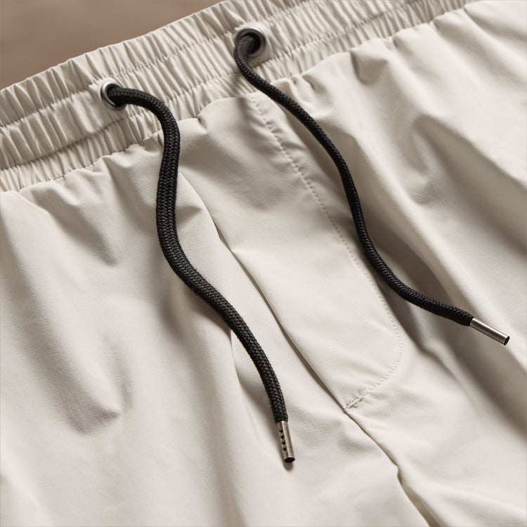 Split Hem Boardshort in Salt | James Perse Los Angeles