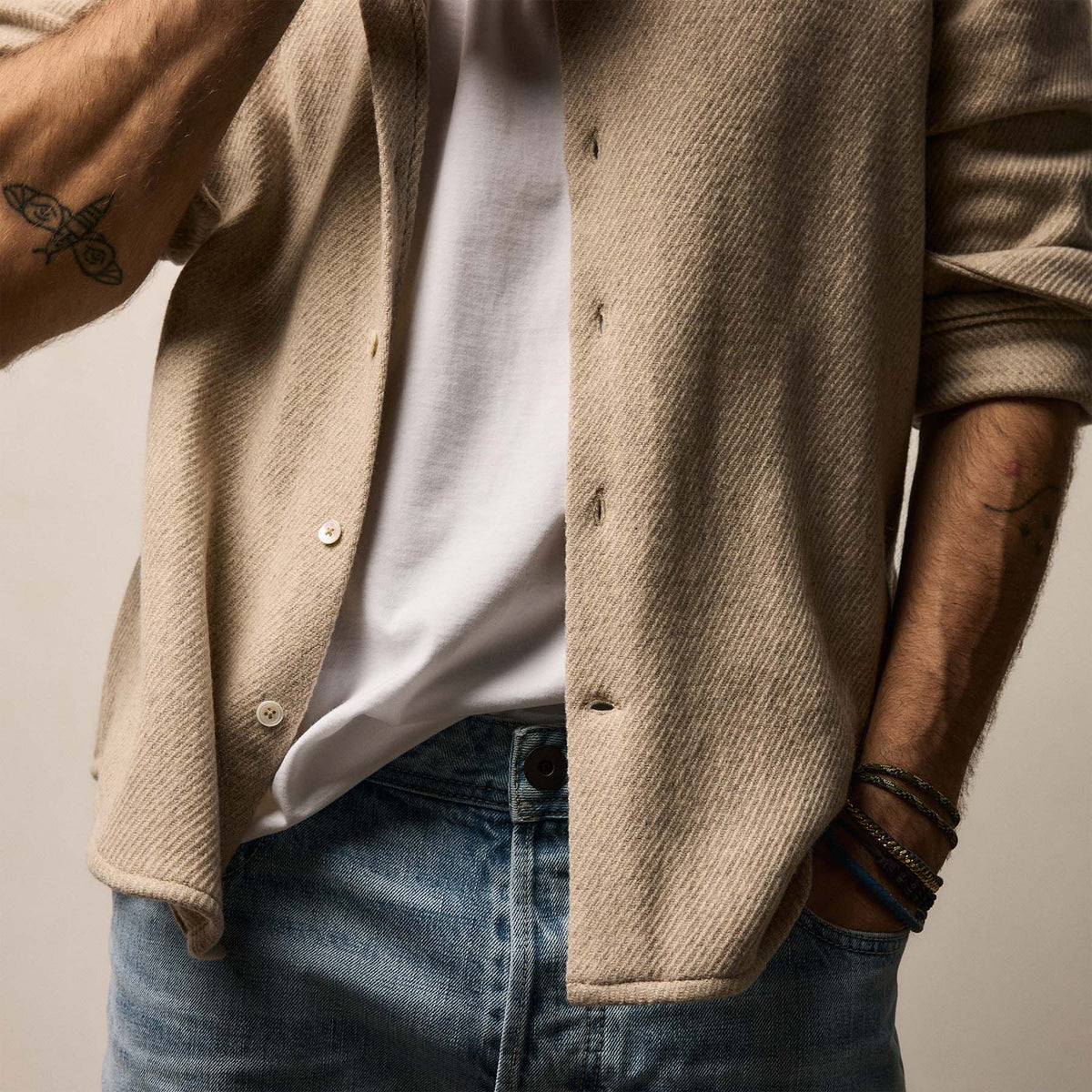 Wool Cashmere Twill Shirt in Flax | James Perse Los Angeles