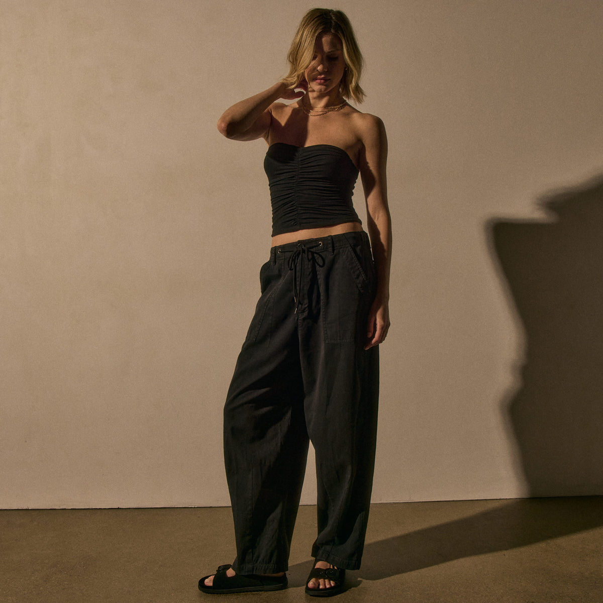 Oversized Surplus Pant in Black Pigment | James Perse Los Angeles