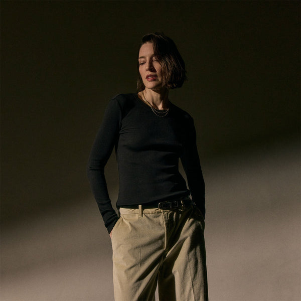 Cotton Gauze Ribbed Long Sleeve Crew in Black | James Perse Los Angeles