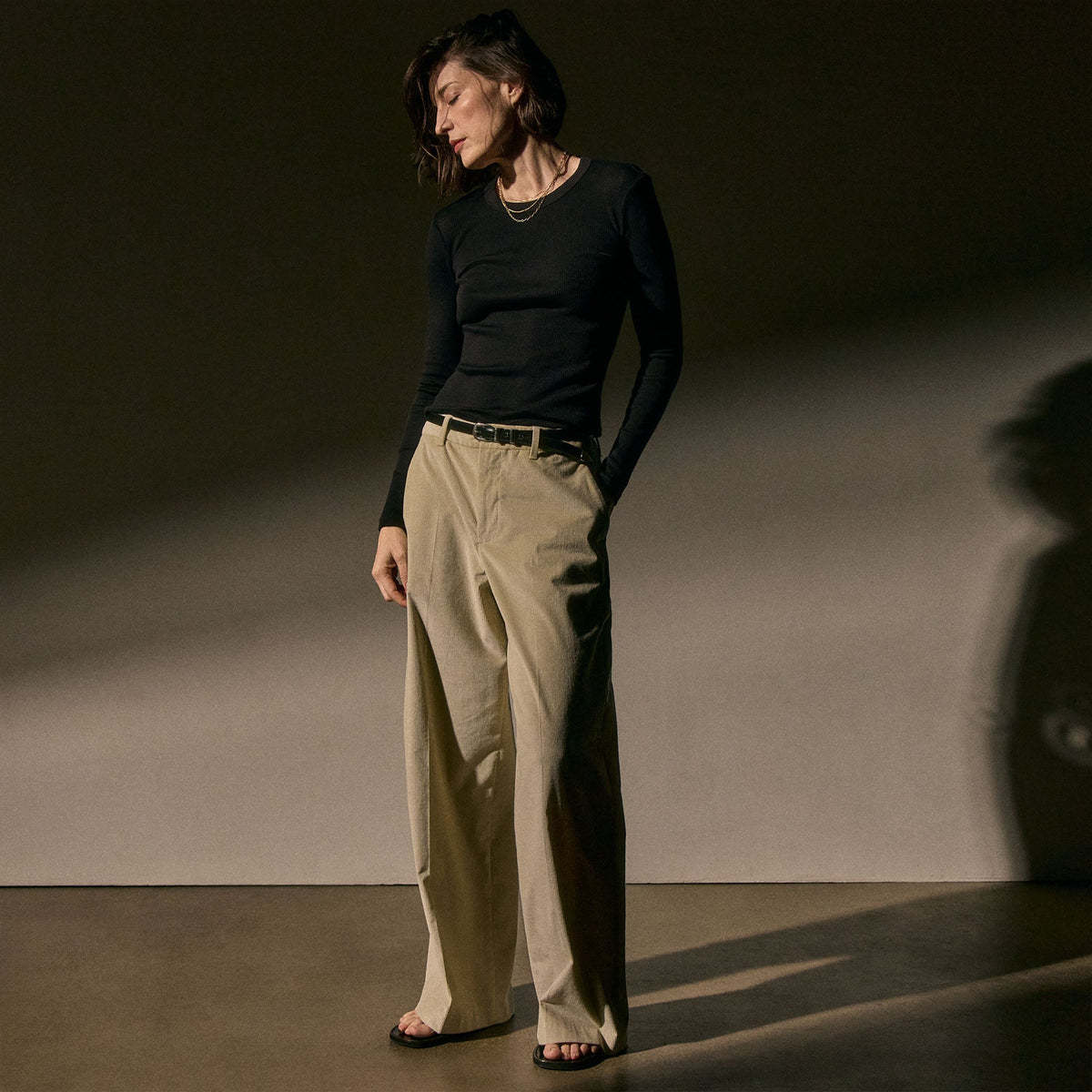 Cotton Gauze Ribbed Long Sleeve Crew in Black | James Perse Los Angeles