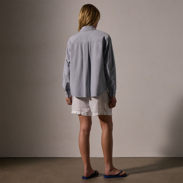 Stretch Poplin Button Up in Grey Sky | James Perse Los Angeles