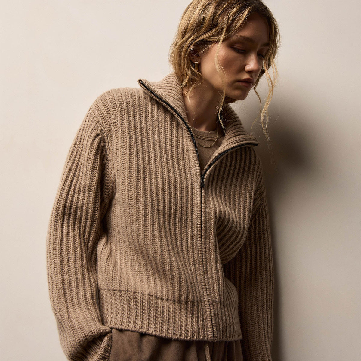 Recycled Cashmere Zip Funnel Neck in Coffee/Stucco | James Perse Los Angeles