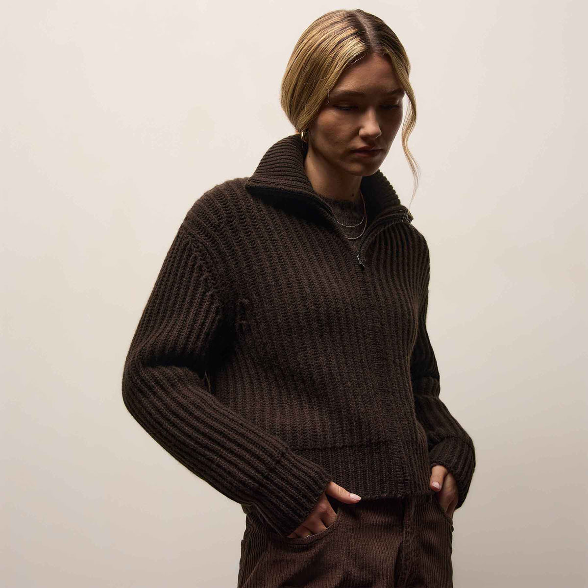 Recycled Cashmere Zip Funnel Neck In Kona/Black | James Perse Los Angeles