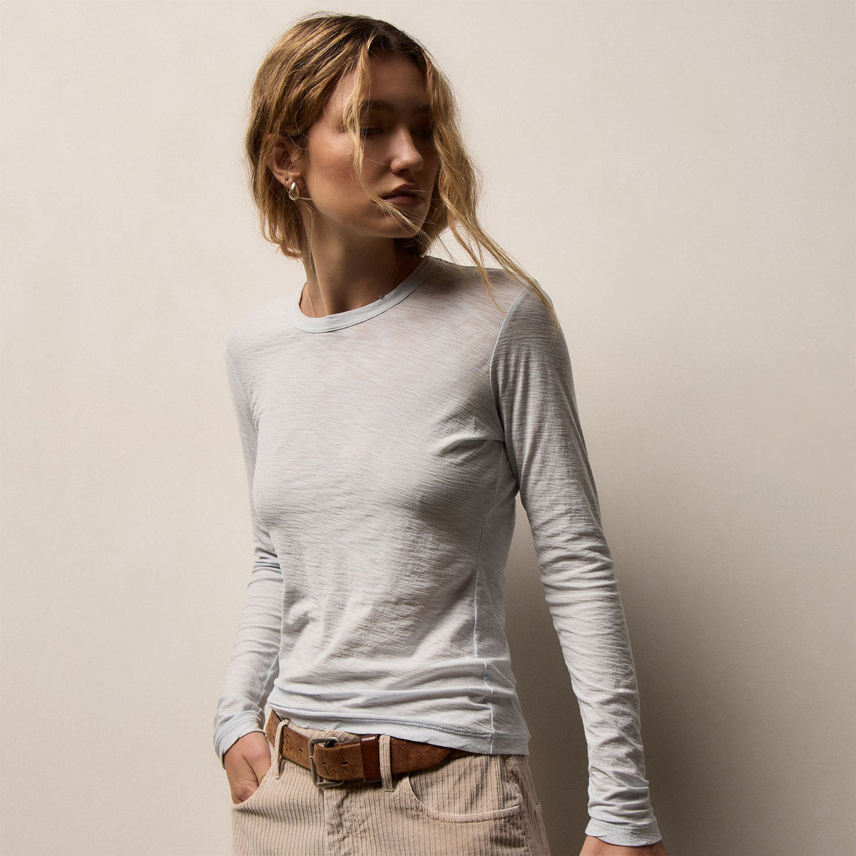 Sheer Slub Long Sleeve Crew in Memory | James Perse Los Angeles