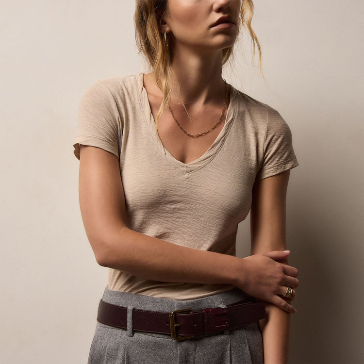 Sheer Slub Casual V Neck in Stone | James Perse Los Angeles