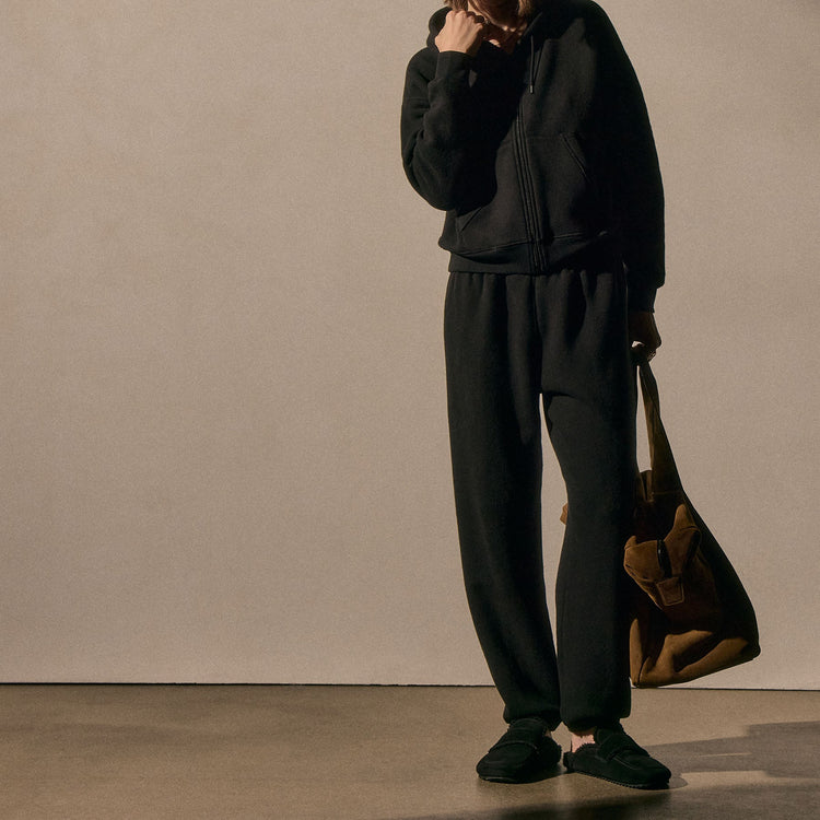 Vintage Cozy Sweatpant in Black | James Perse Los Angeles