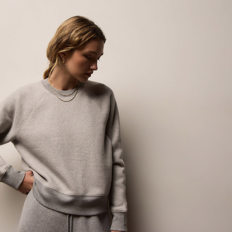 Cozy Fleece Crew in Heather Grey | James Perse Los Angeles
