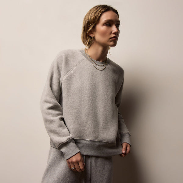 Cozy Fleece Crew in Heather Grey | James Perse Los Angeles
