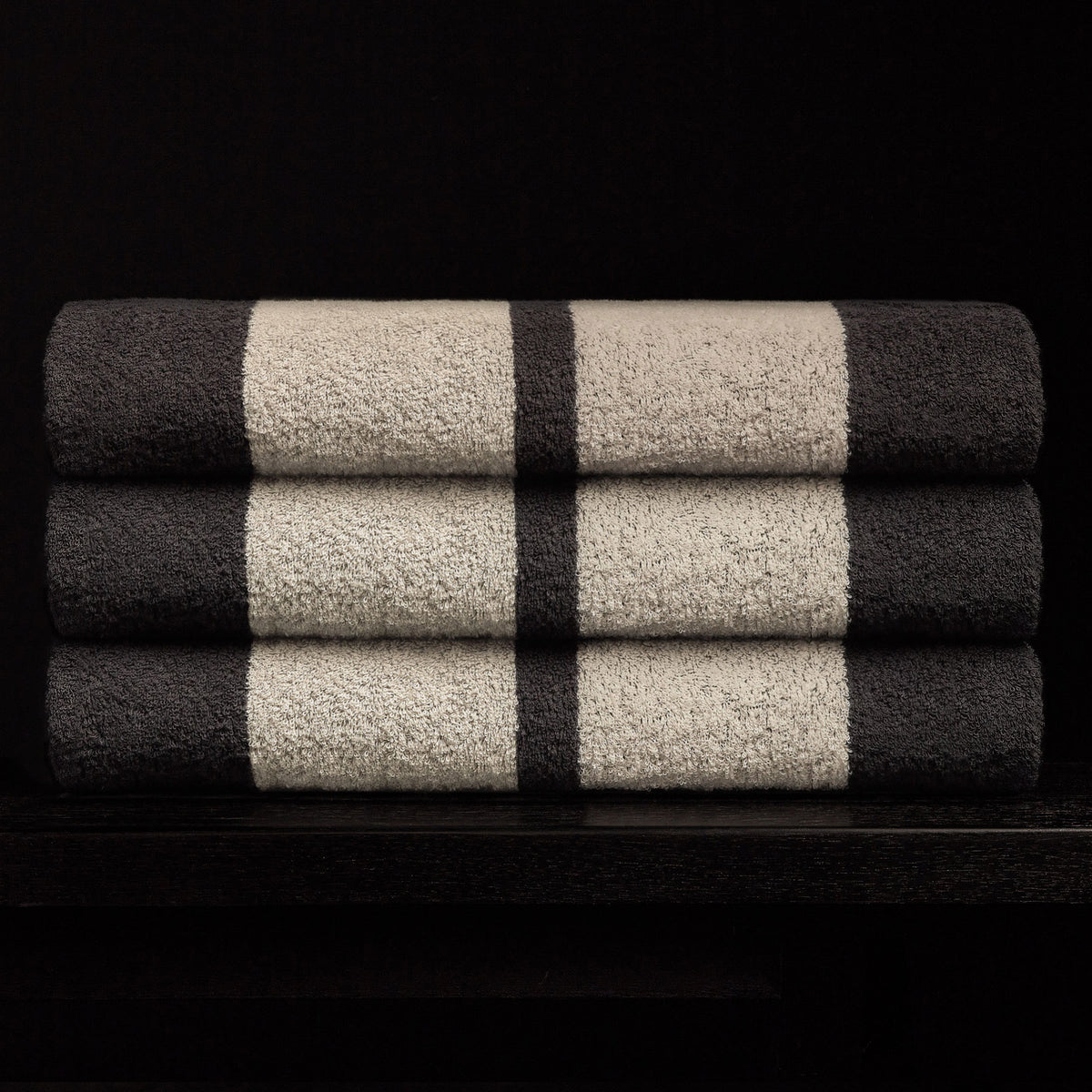 Wide Stripe Beach Towel in Abyss/Vintage White | James Perse Los Angeles 
