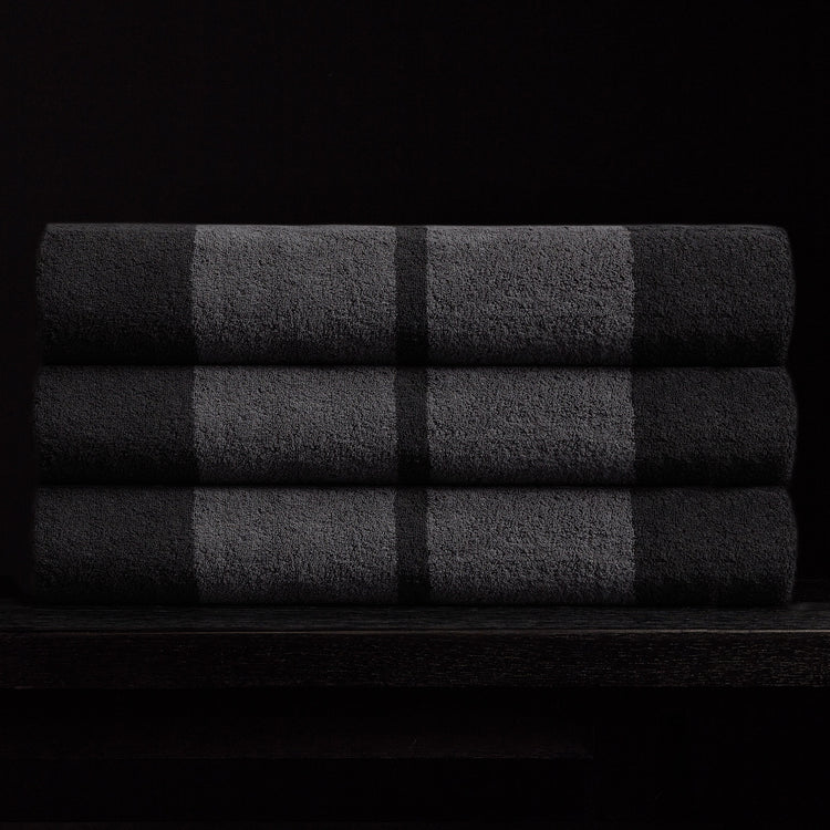 Wide Stripe Beach Towel in Slate/Raccoon Grey | James Perse Los Angeles 