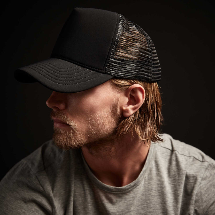 Scuba Trucker Hat In Black | James Perse Los Angeles / Mens