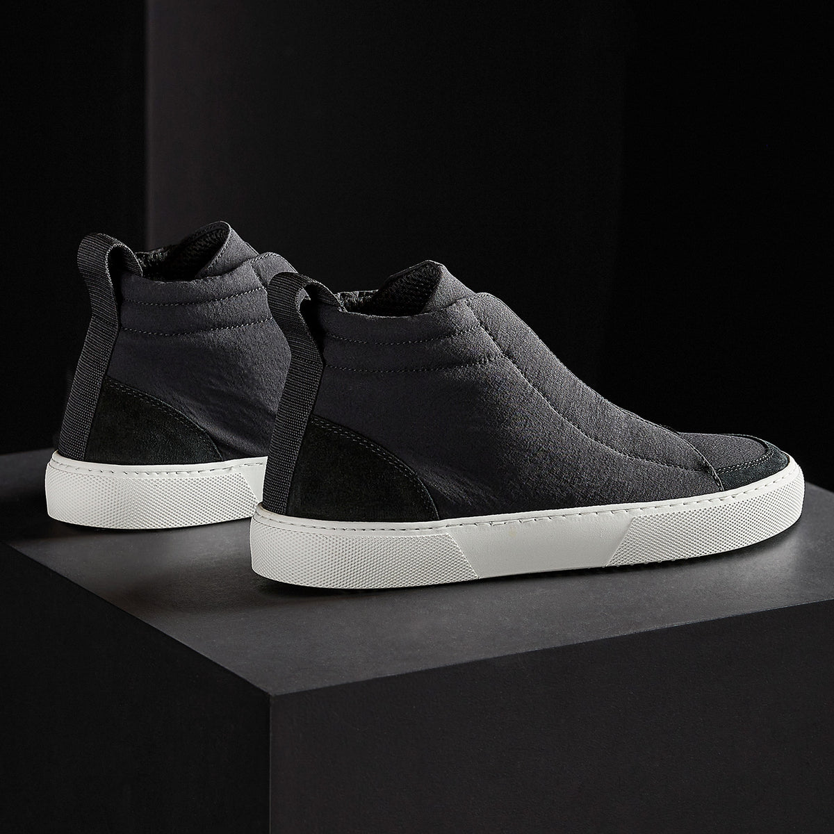 Solstice High Top Skate Sneaker in Black/Black | James Perse Los Angeles