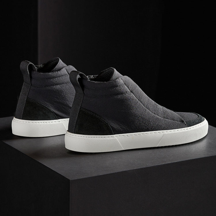 Solstice High Top Skate Sneaker in Black/Black | James Perse Los Angeles