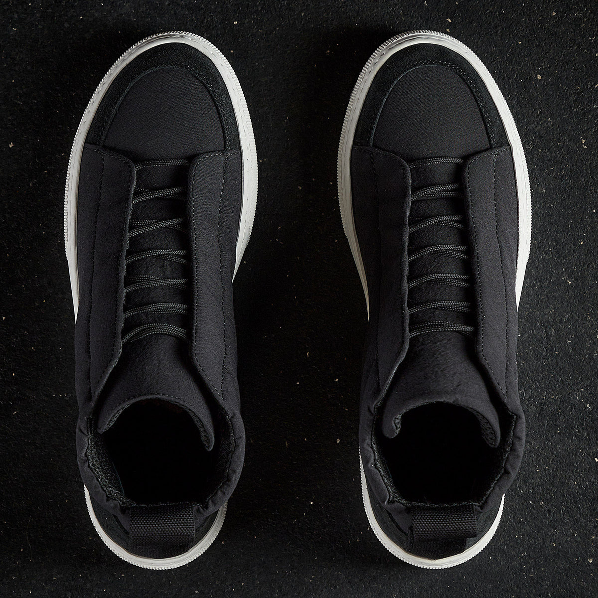Solstice High Top Skate Sneaker in Black/Black | James Perse Los Angeles